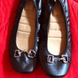 Women’s Shoes -Size 8